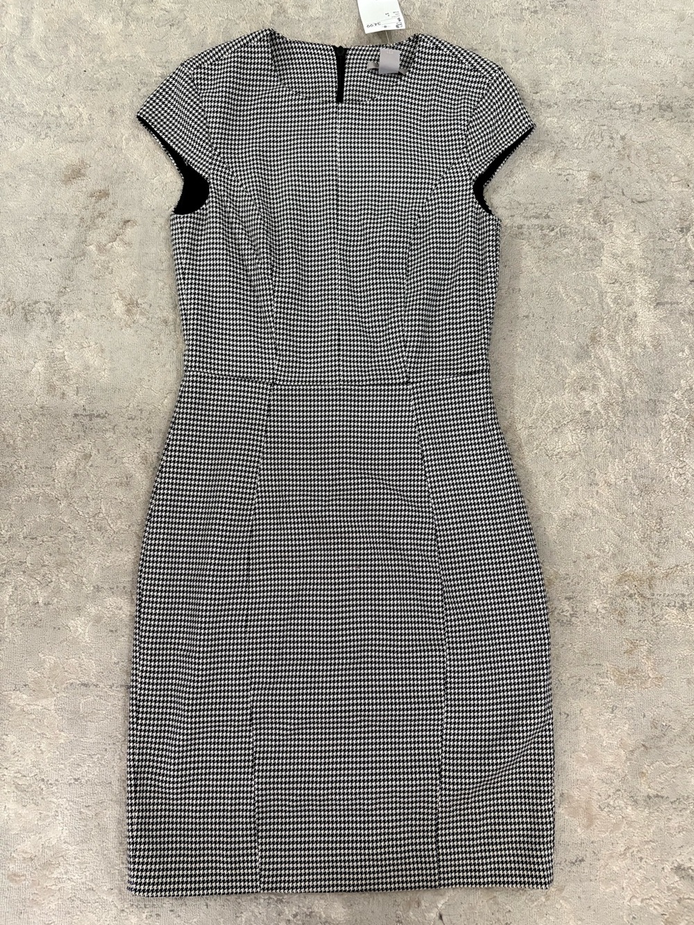 NWT❗️H&M Black & White Houndstooth Midi Sheath Dress